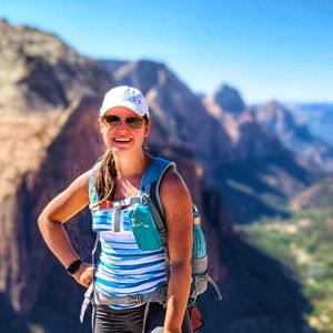 Meet your Posher, Dana